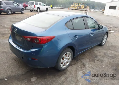 2018 Mazda Mazda3 Sport из США, поврежденный, VIN 3MZBN1U73JM162417